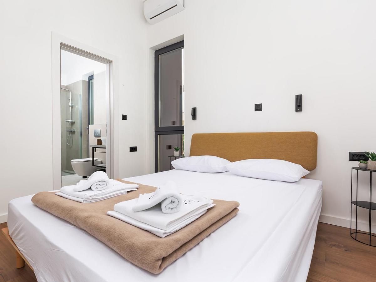 Villa Moderna San Lorenzo Orbanići Buitenkant foto